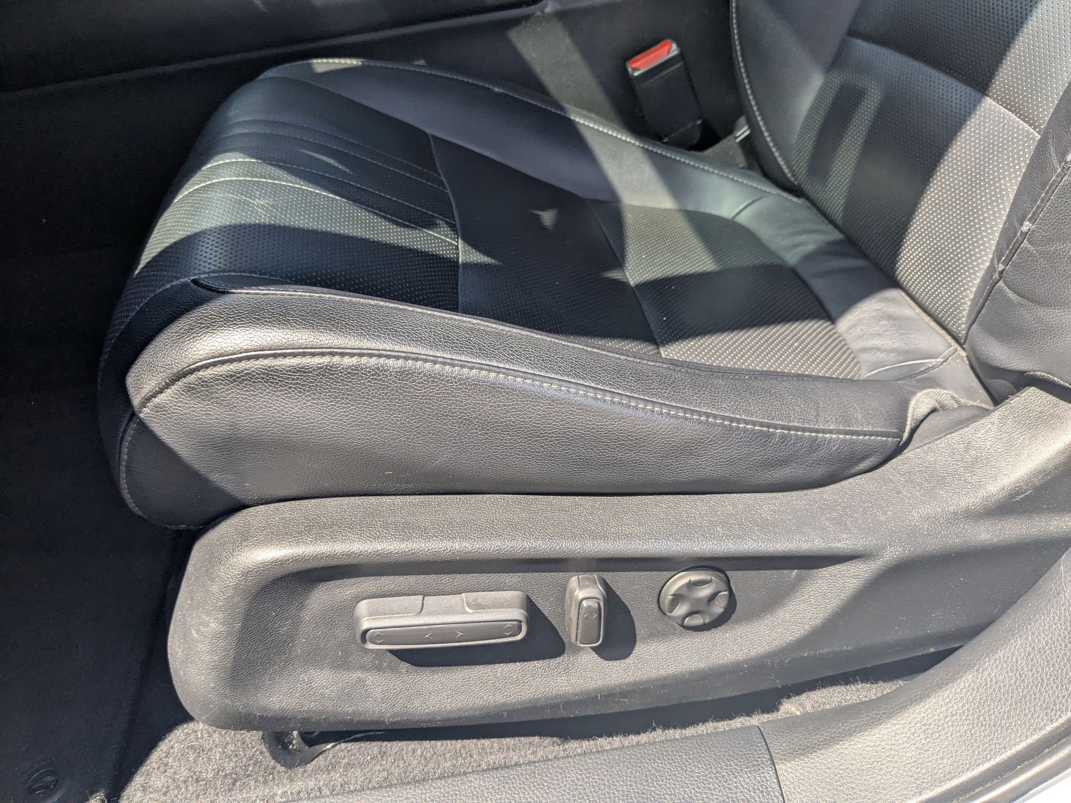 2018 Honda Accord Touring 2.0T photo 15