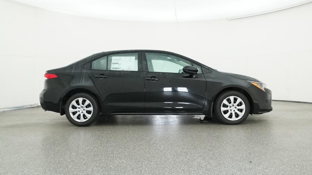 2025 Toyota Corolla LE photo 26
