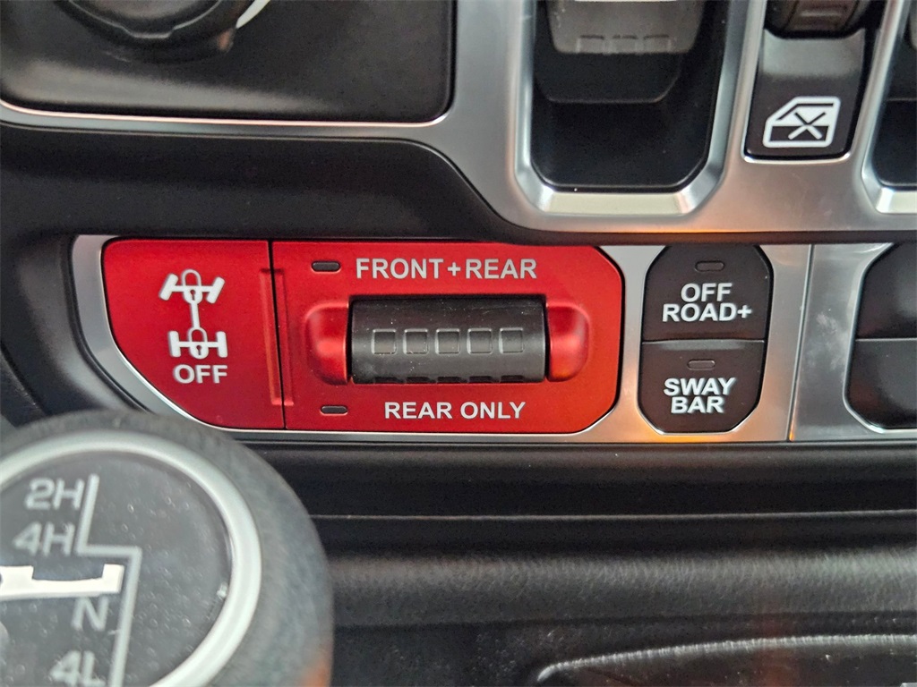 2025 Jeep Wrangler Rubicon photo 24