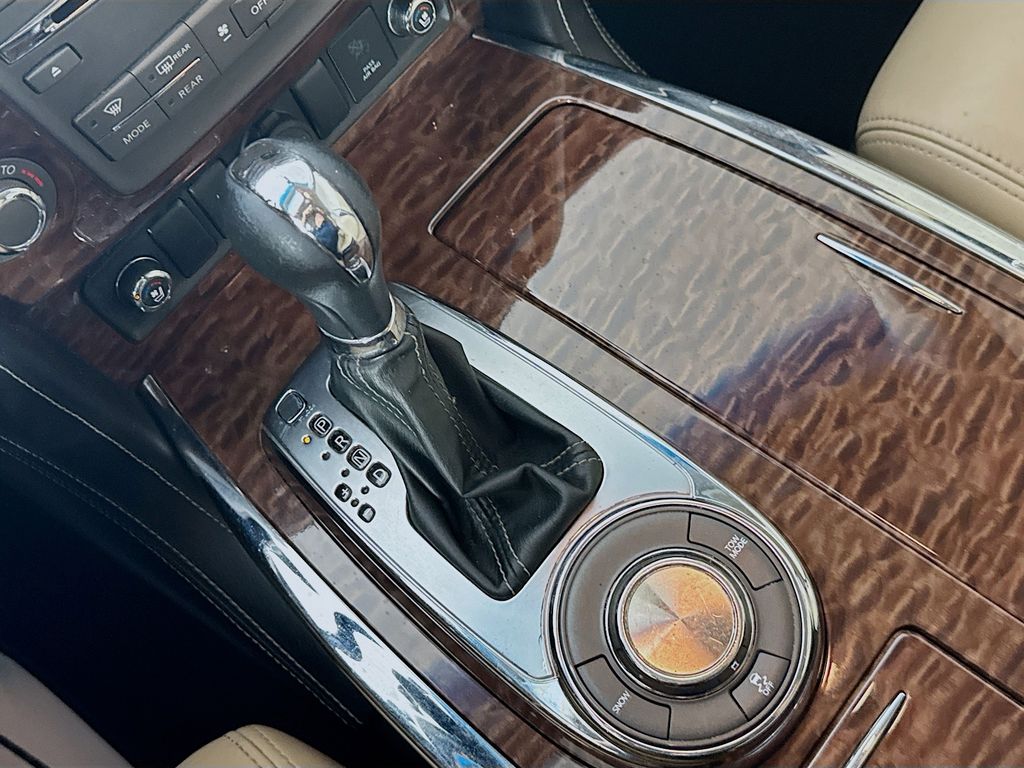 2017 Nissan Armada Platinum photo 15