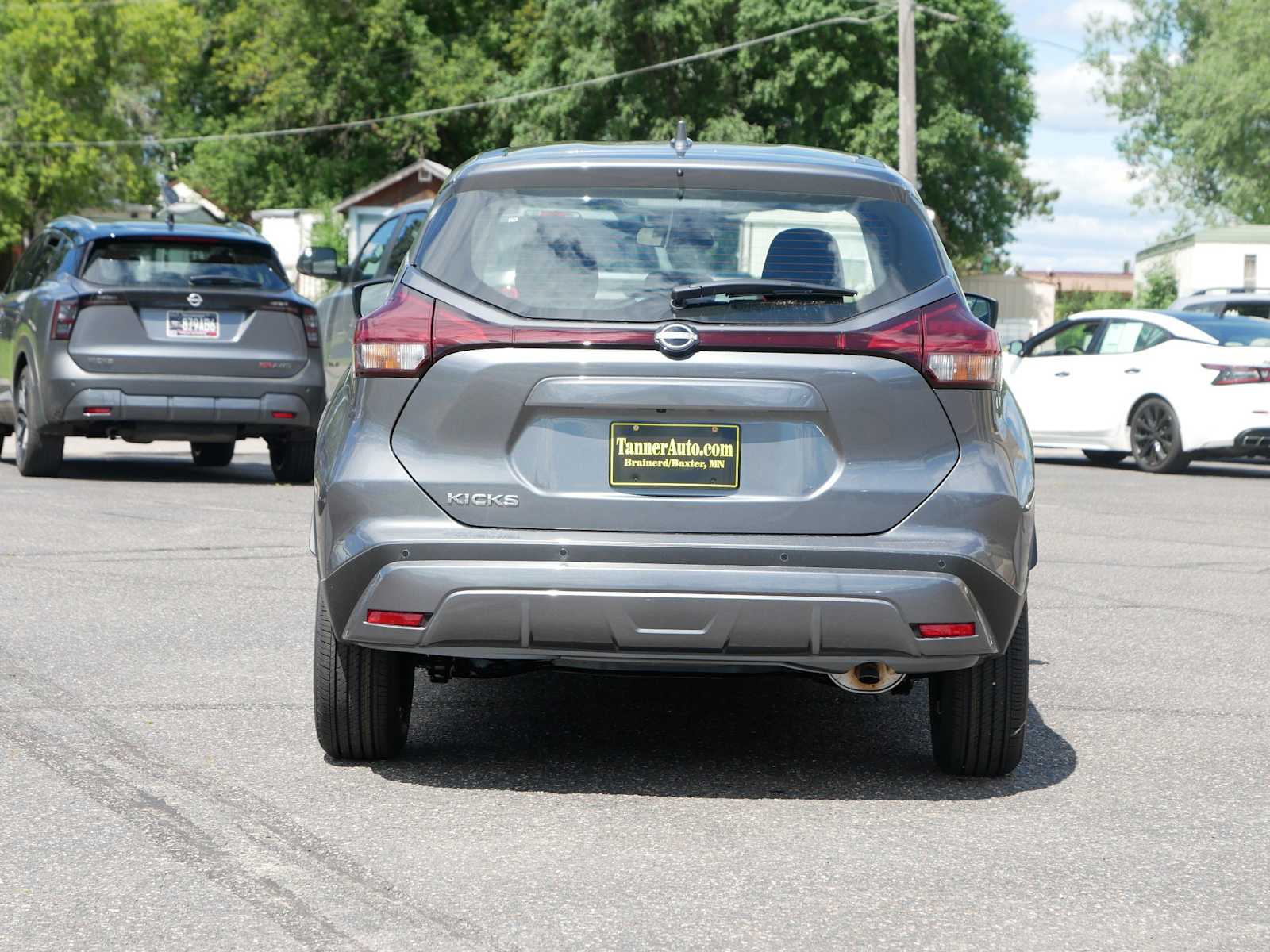 2025 Nissan Kicks Play S photo 6