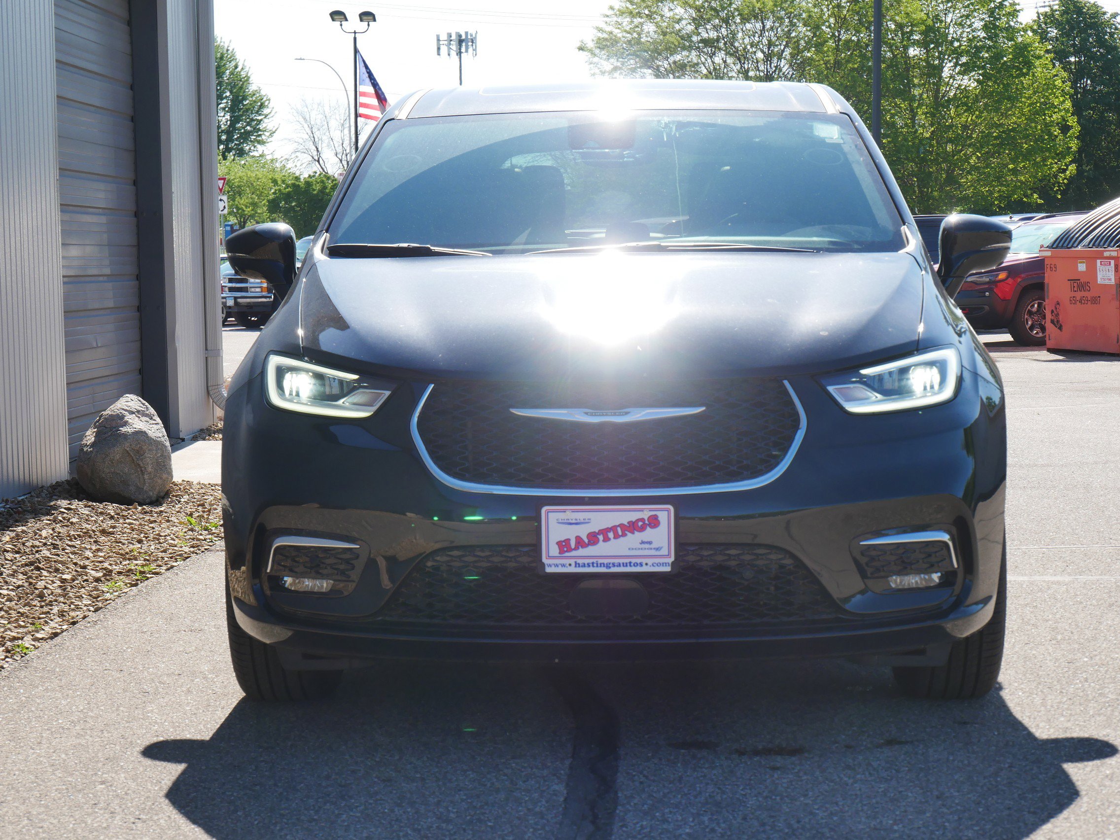 2025 Chrysler Pacifica photo 4