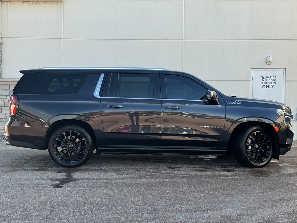 Used 2023 Chevrolet Suburban High Country with VIN 1GNSKGKL0PR391876 for sale in Coon Rapids, Minnesota