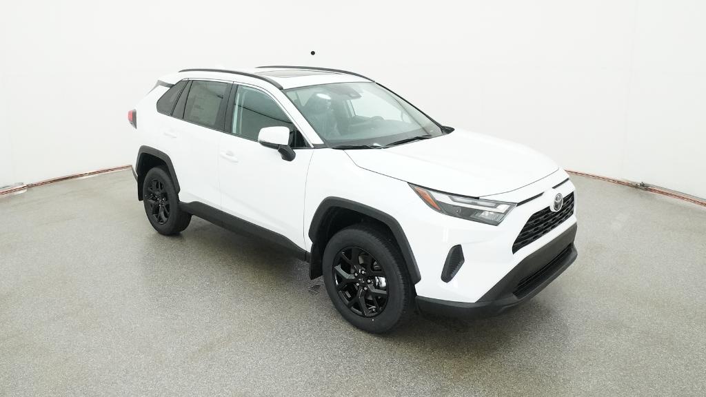 2025 Toyota RAV4 XLE photo 28