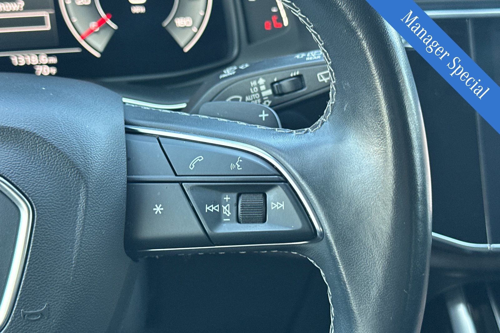 2022 Audi Q8 55 Prestige photo 25