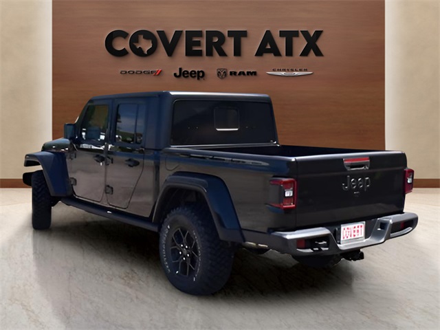 2025 Jeep Gladiator Willys photo 3