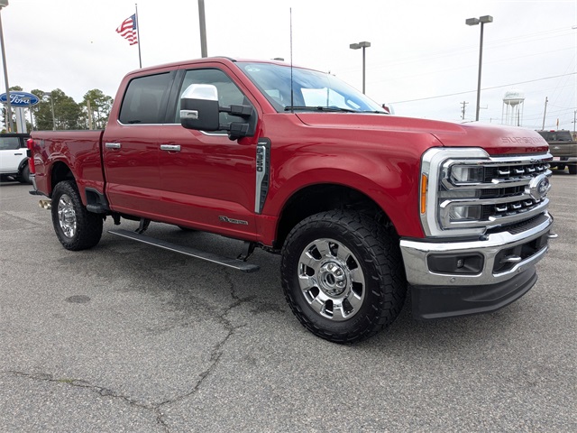 2023 Ford F-350 Lariat photo 2