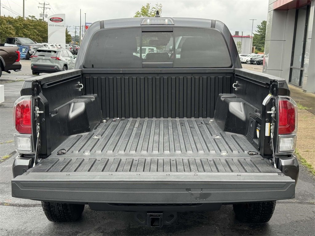 2023 Toyota Tacoma TRD Off-Road 4x4 photo 14