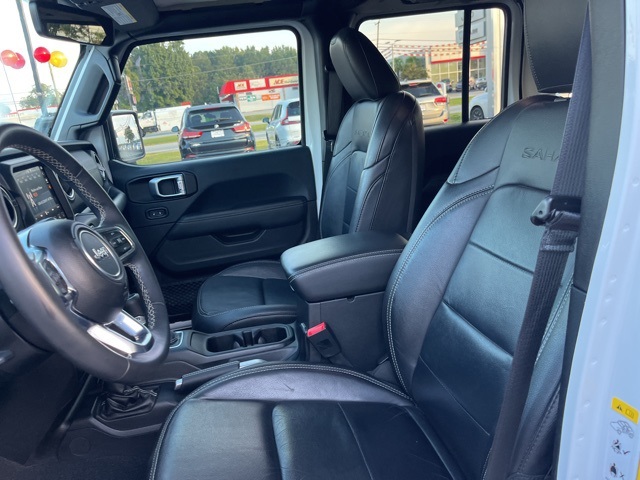 2018 Jeep Wrangler Unlimited Sahara photo 6