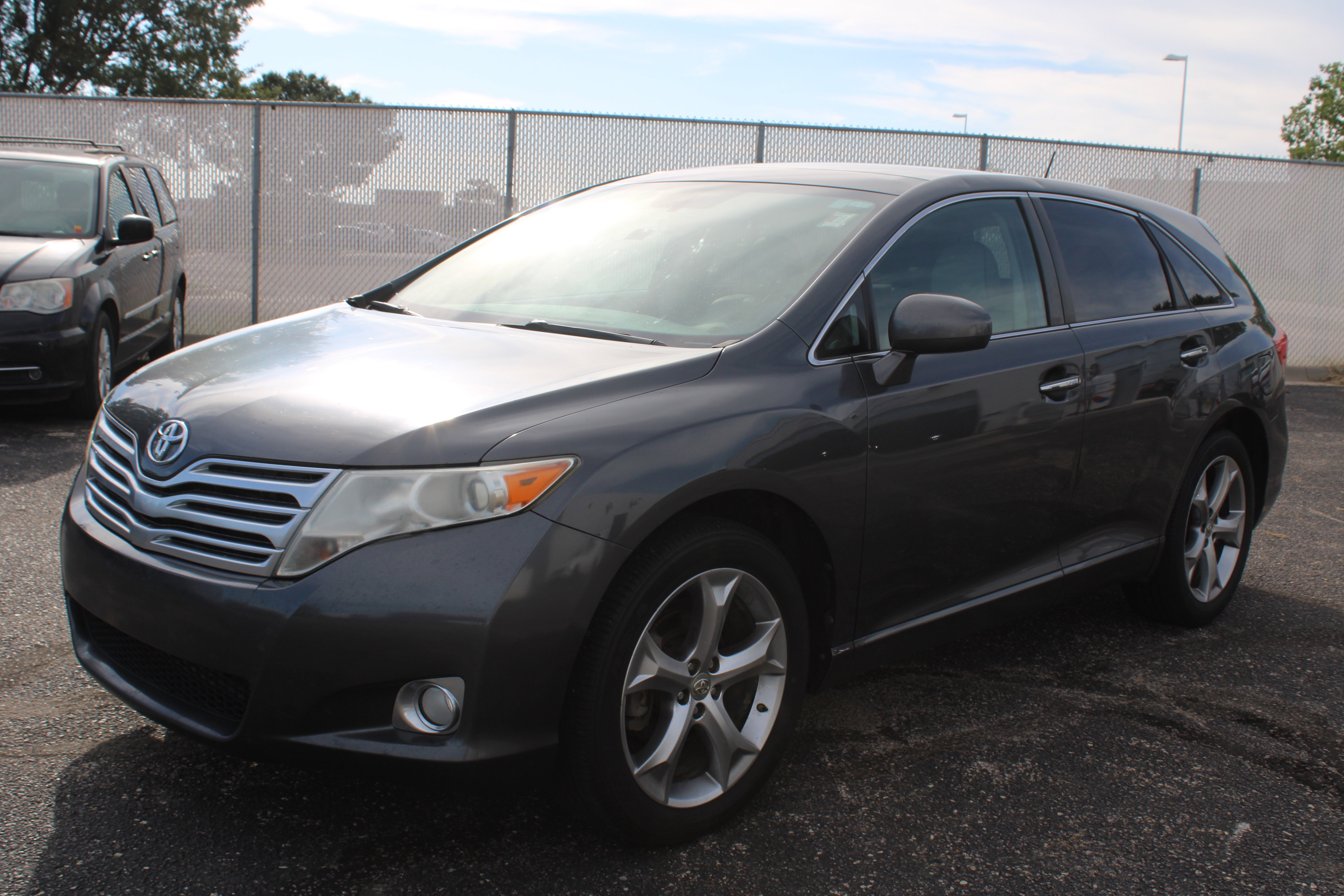 2009 Toyota Venza Base photo 2