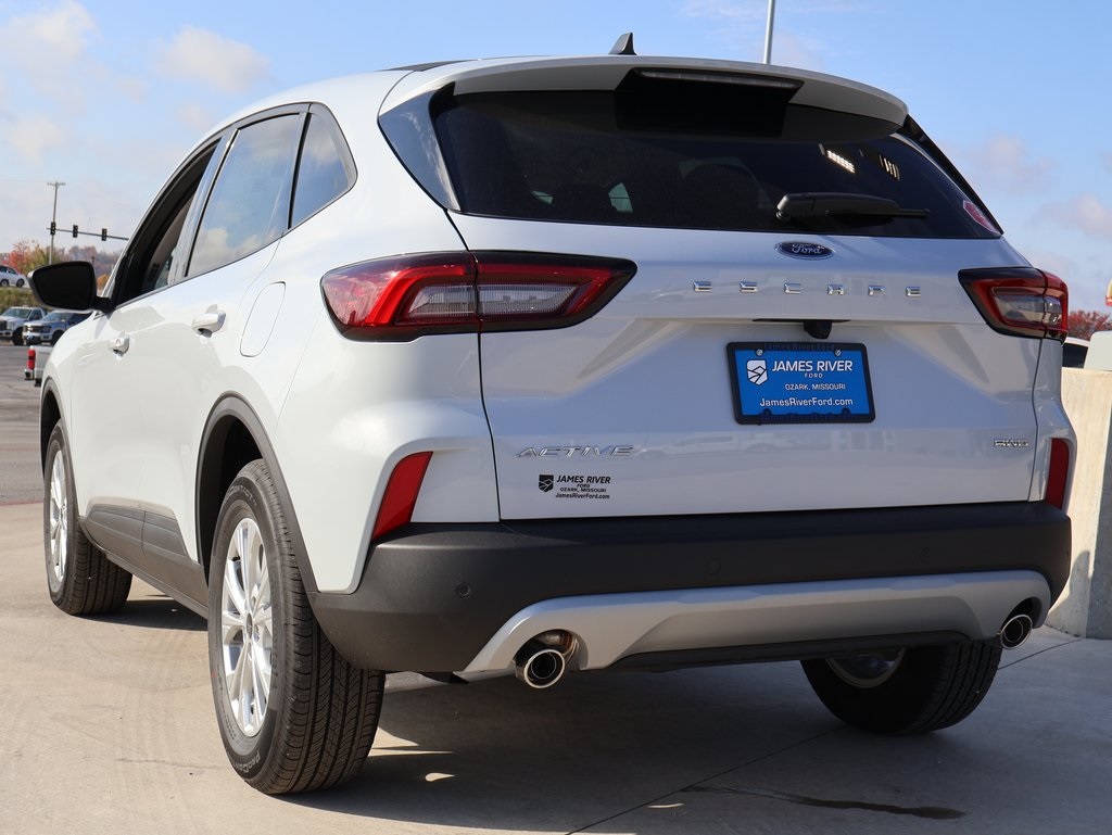 2026 Ford Escape Active photo 2