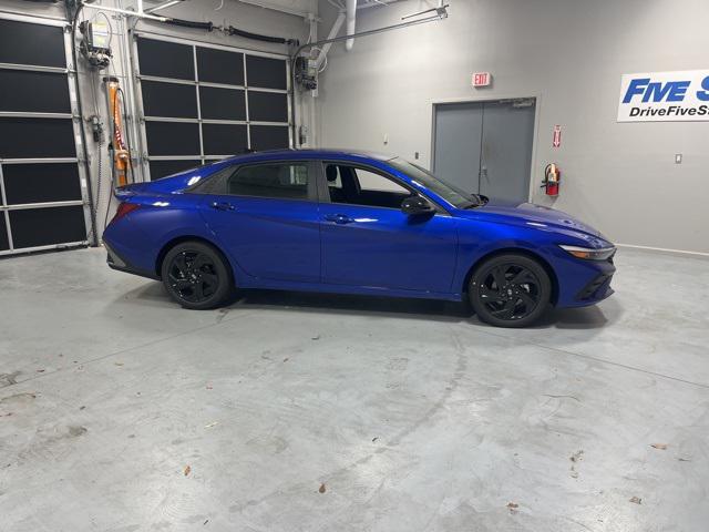 2026 Hyundai Elantra SEL's photo