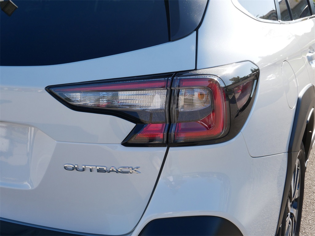 2025 Subaru Outback Premium photo 11