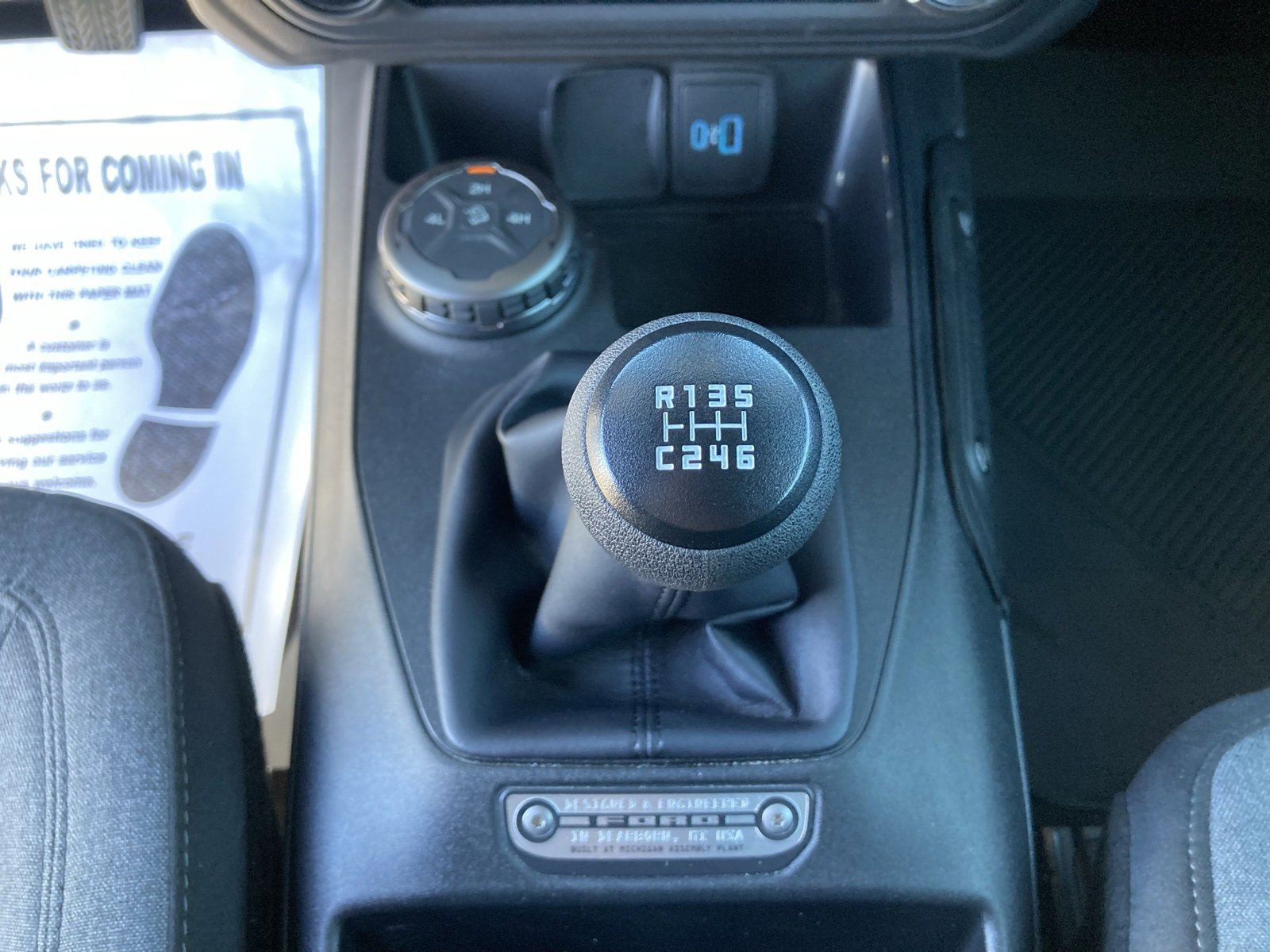 2023 Ford Bronco Base photo 23