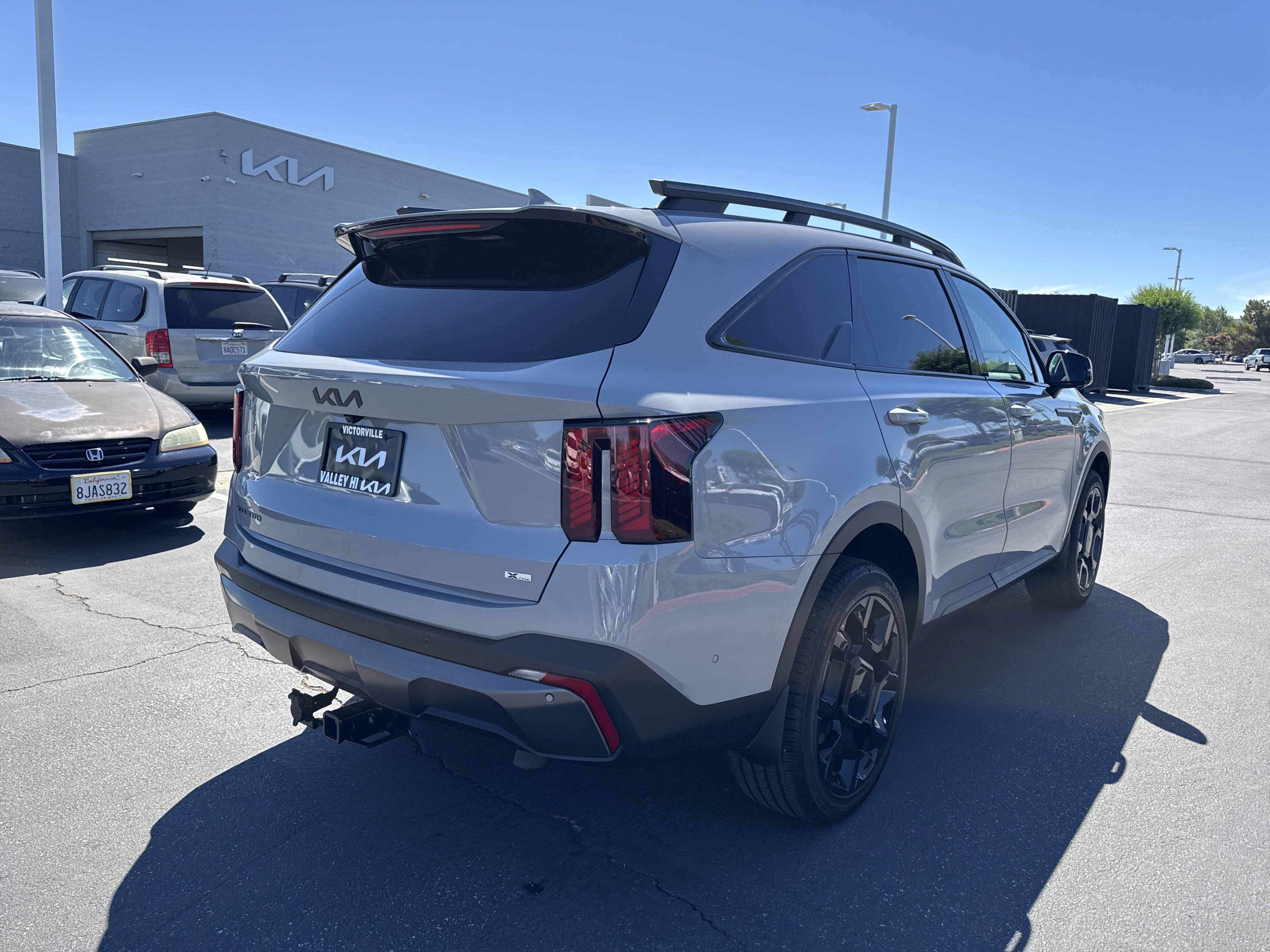 2025 Kia Sorento X-Line SX photo 2