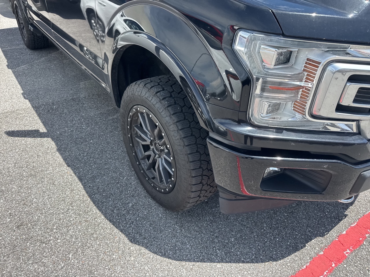 2019 Ford F-150 Limited photo 3