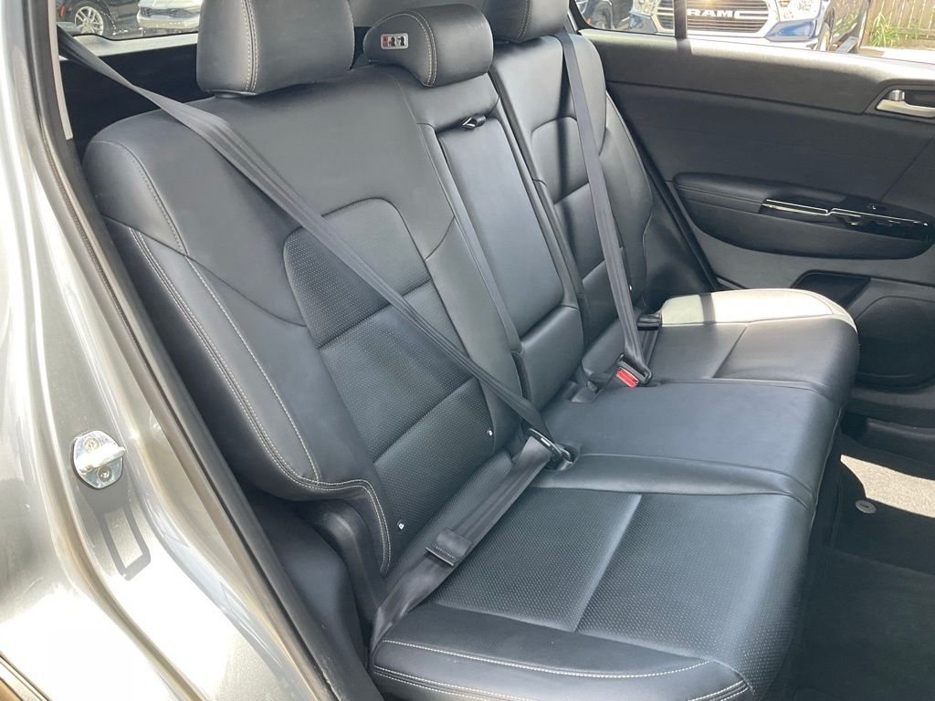 2020 Kia Sportage EX photo 11