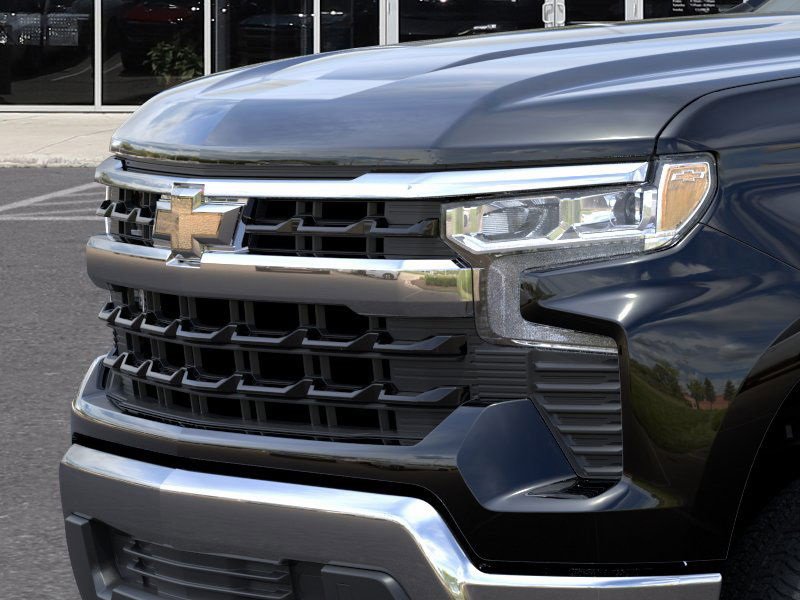 2025 Chevrolet Silverado LT photo 13