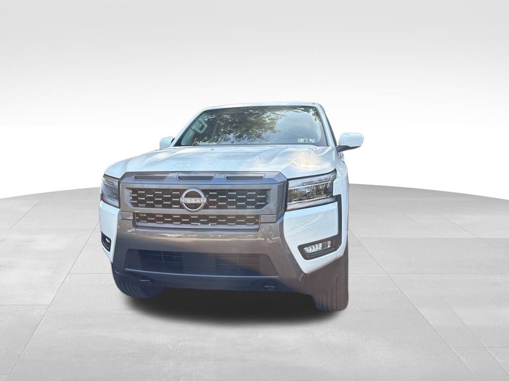 2025 Nissan Frontier SL photo 4