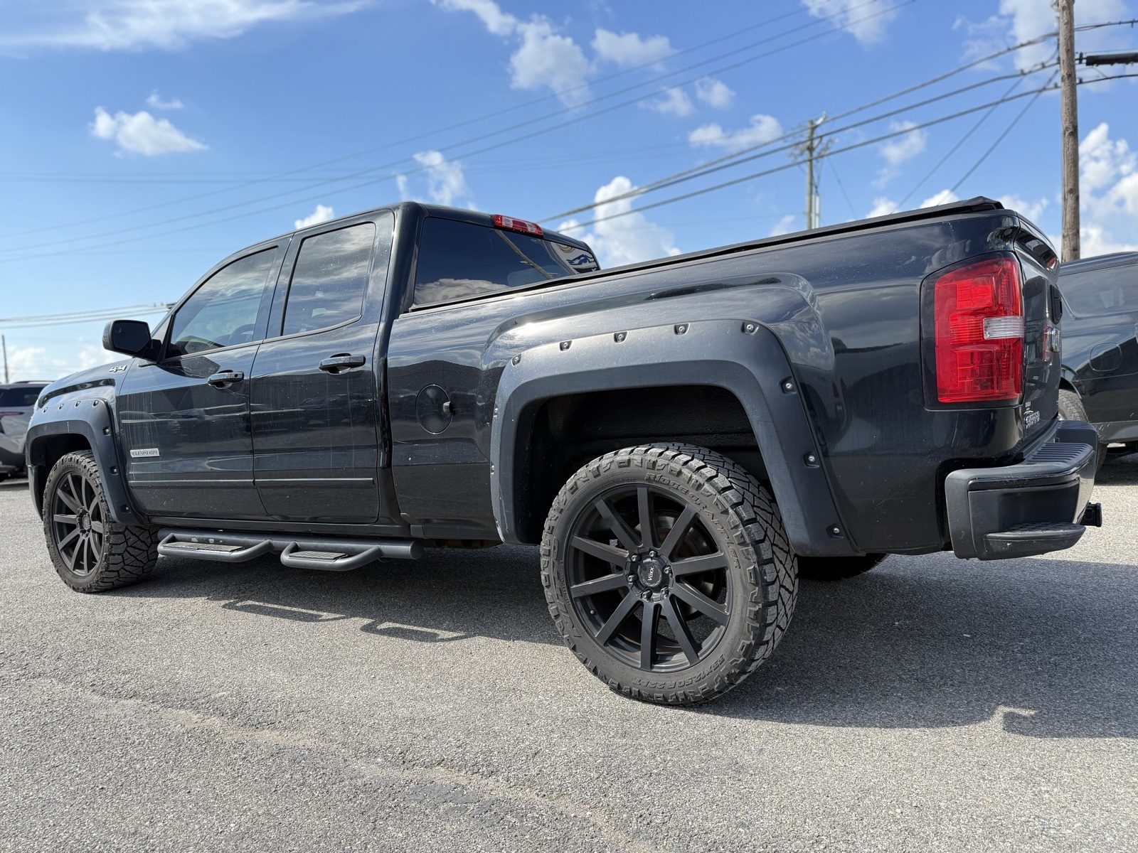 2017 Gmc Sierra 1500 SLE photo 4