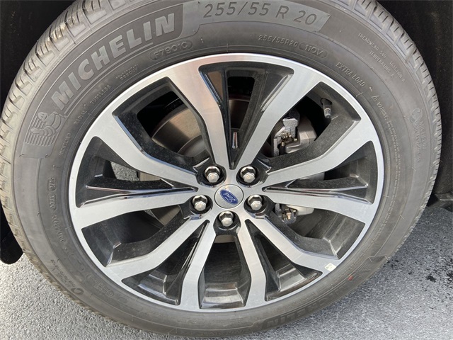 2025 Ford Explorer ST-Line photo 3