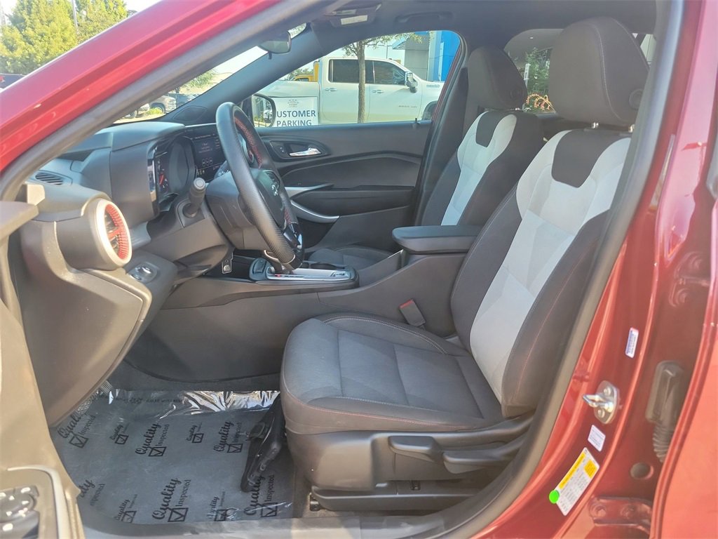 2025 Chevrolet Trax photo 4