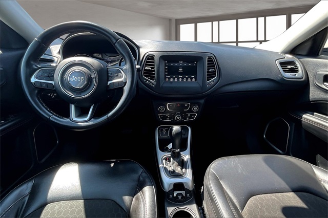 2020 Jeep Compass Latitude photo 16