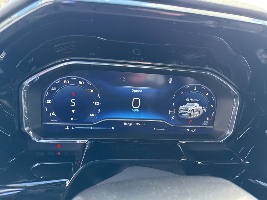 2025 Chevrolet Silverado 1500 LTZ photo 19
