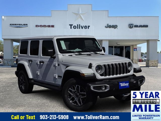 2025 Jeep Wrangler 4-Door Sahara's photo