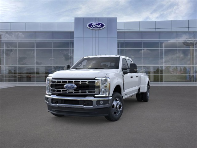 2025 Ford F-350 photo 2
