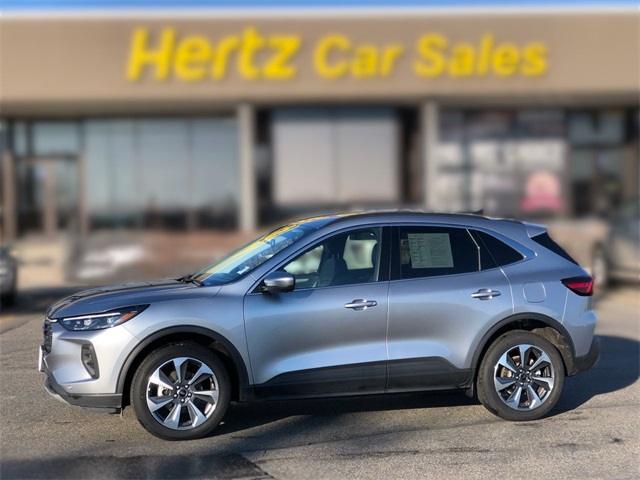 2024 Ford Escape Platinum's photo