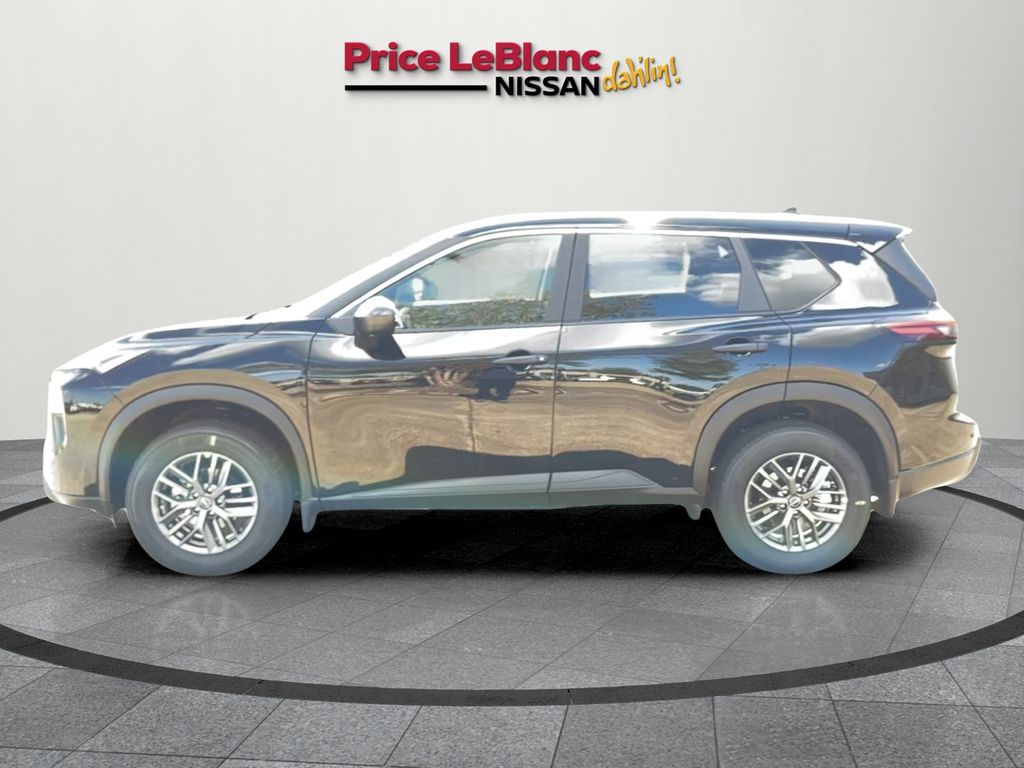 2026 Nissan Rogue S photo 4