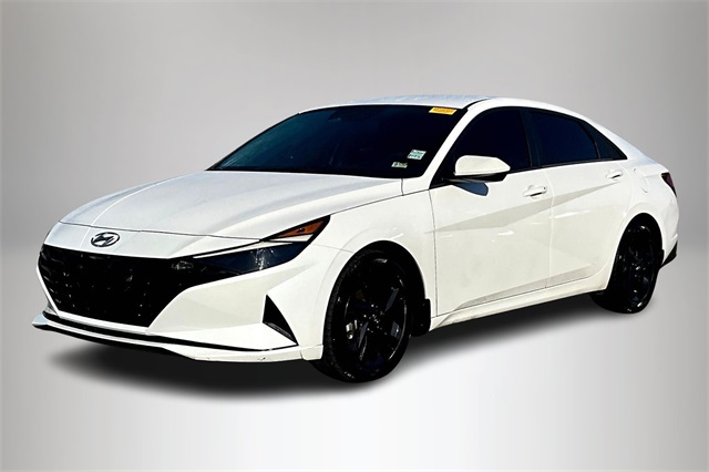 Used 2023 Hyundai Elantra SEL with VIN 5NPLM4AG6PH095181 for sale in Florence, AL