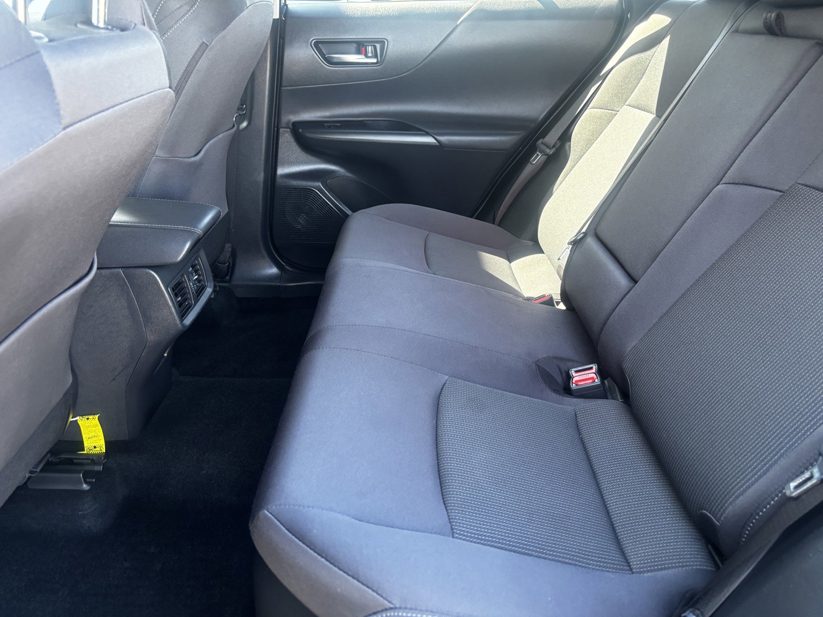 2024 Toyota Venza LE photo 18