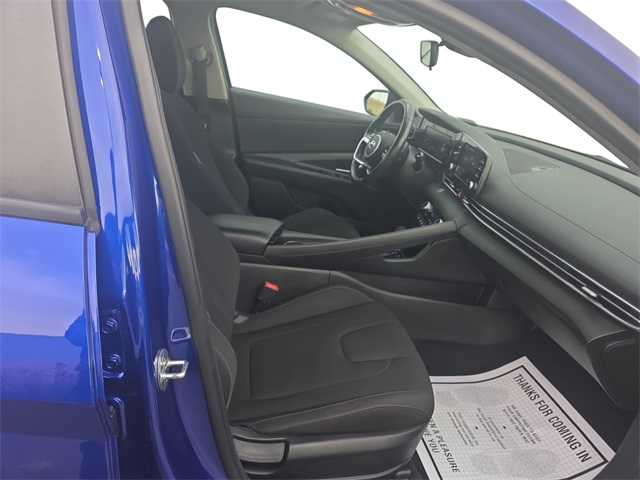 2021 Hyundai Elantra SEL photo 15