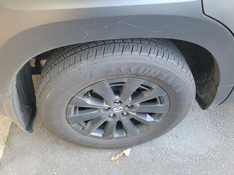 2025 Mazda CX-50 Premium photo 2