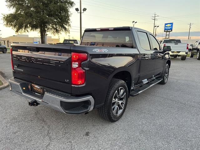 2022 Chevrolet Silverado 1500 LT photo 7