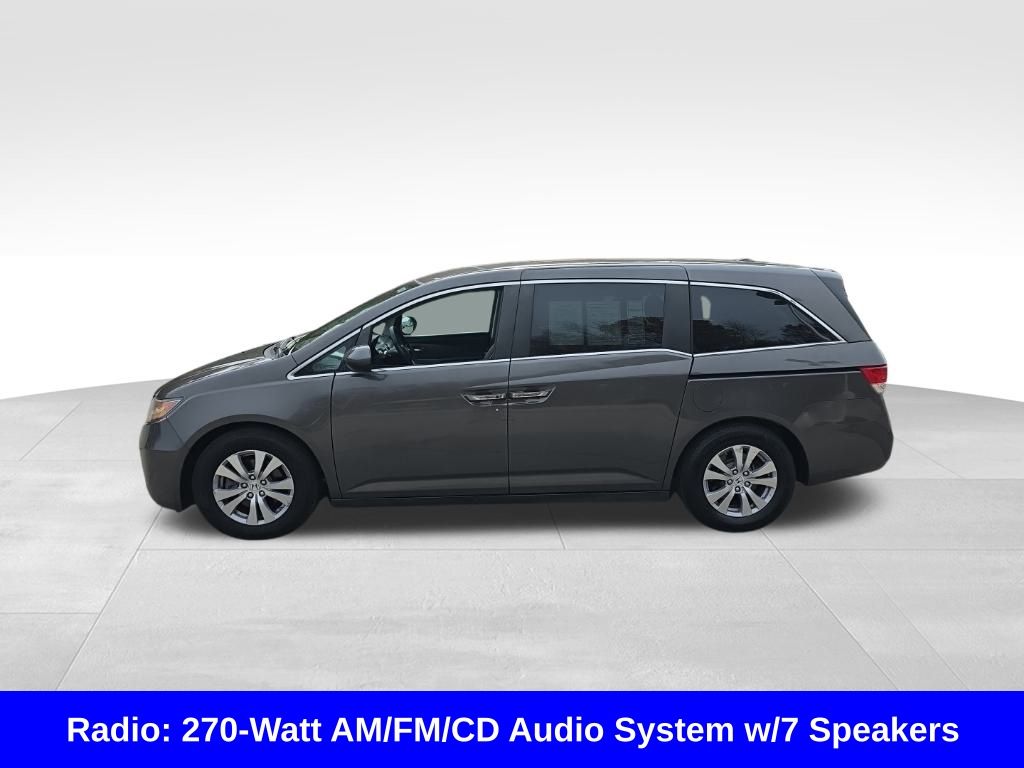 2016 Honda Odyssey SE photo 2