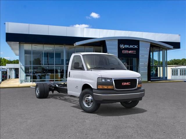 2026 GMC Savana Cutaway Work Van's photo