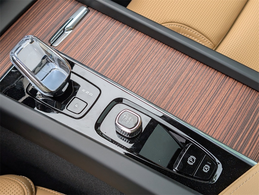 2026 Volvo V60 Cross Country B5 photo 18
