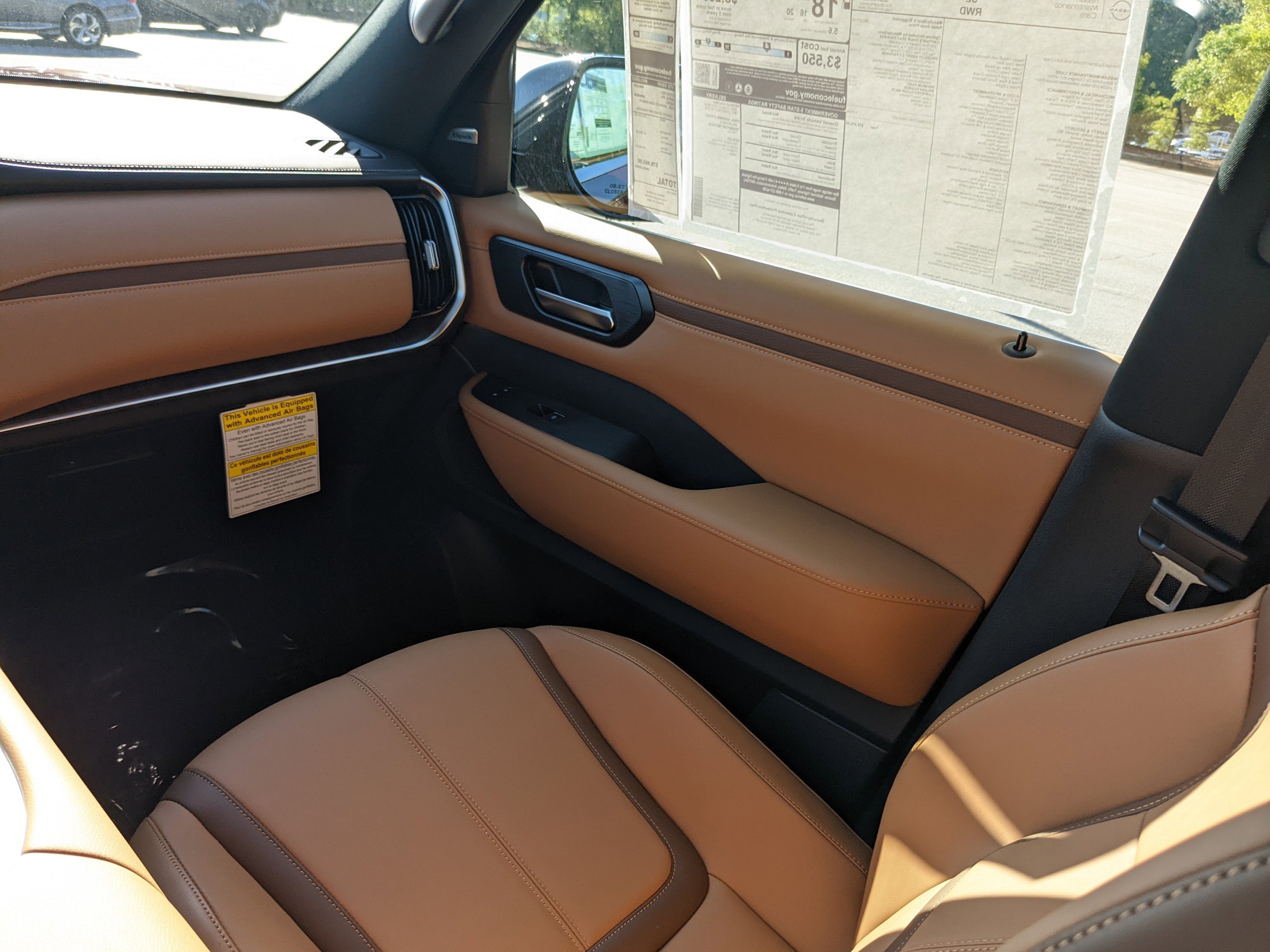 2025 Nissan Armada SL photo 11