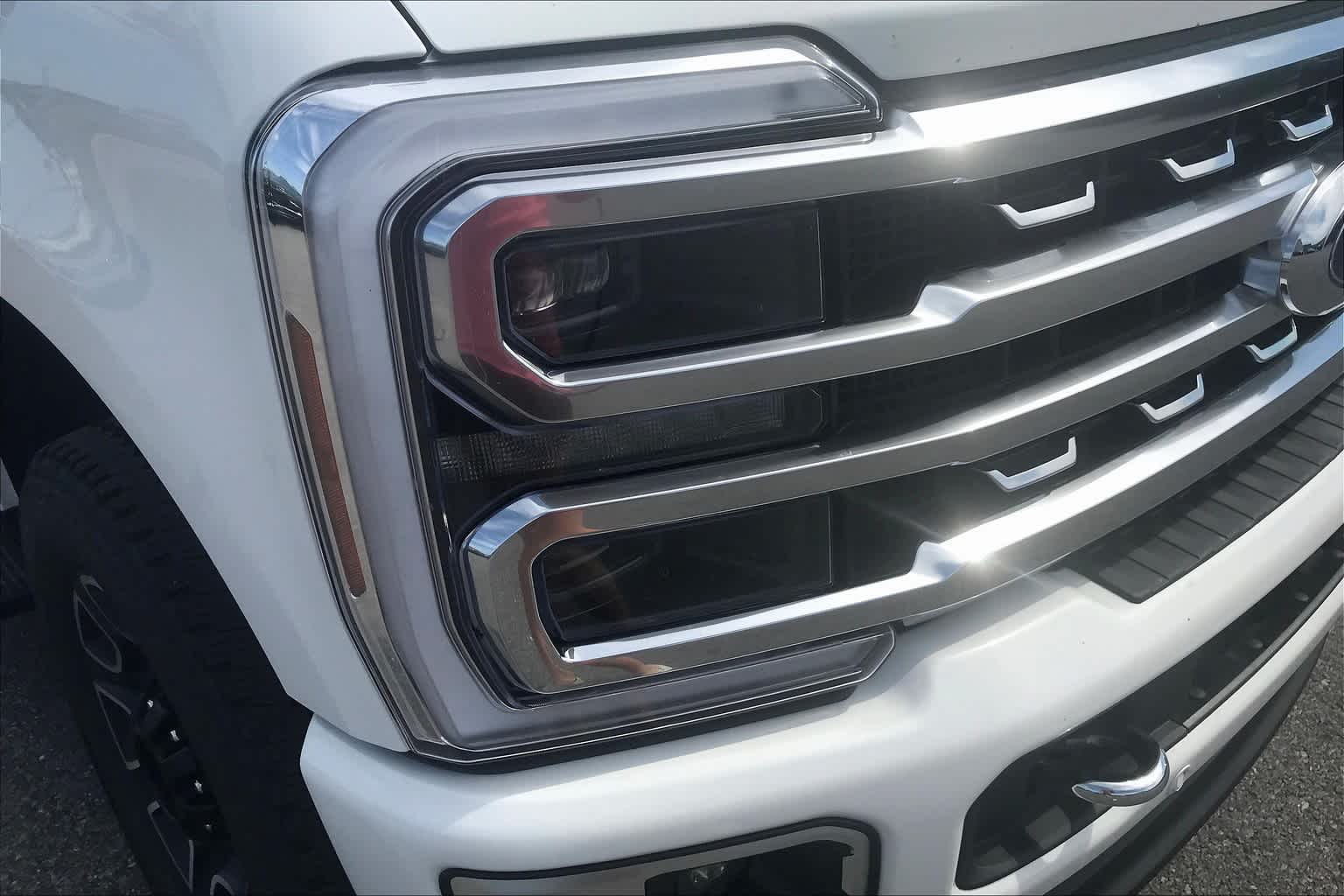 2024 Ford F-250 Platinum photo 25