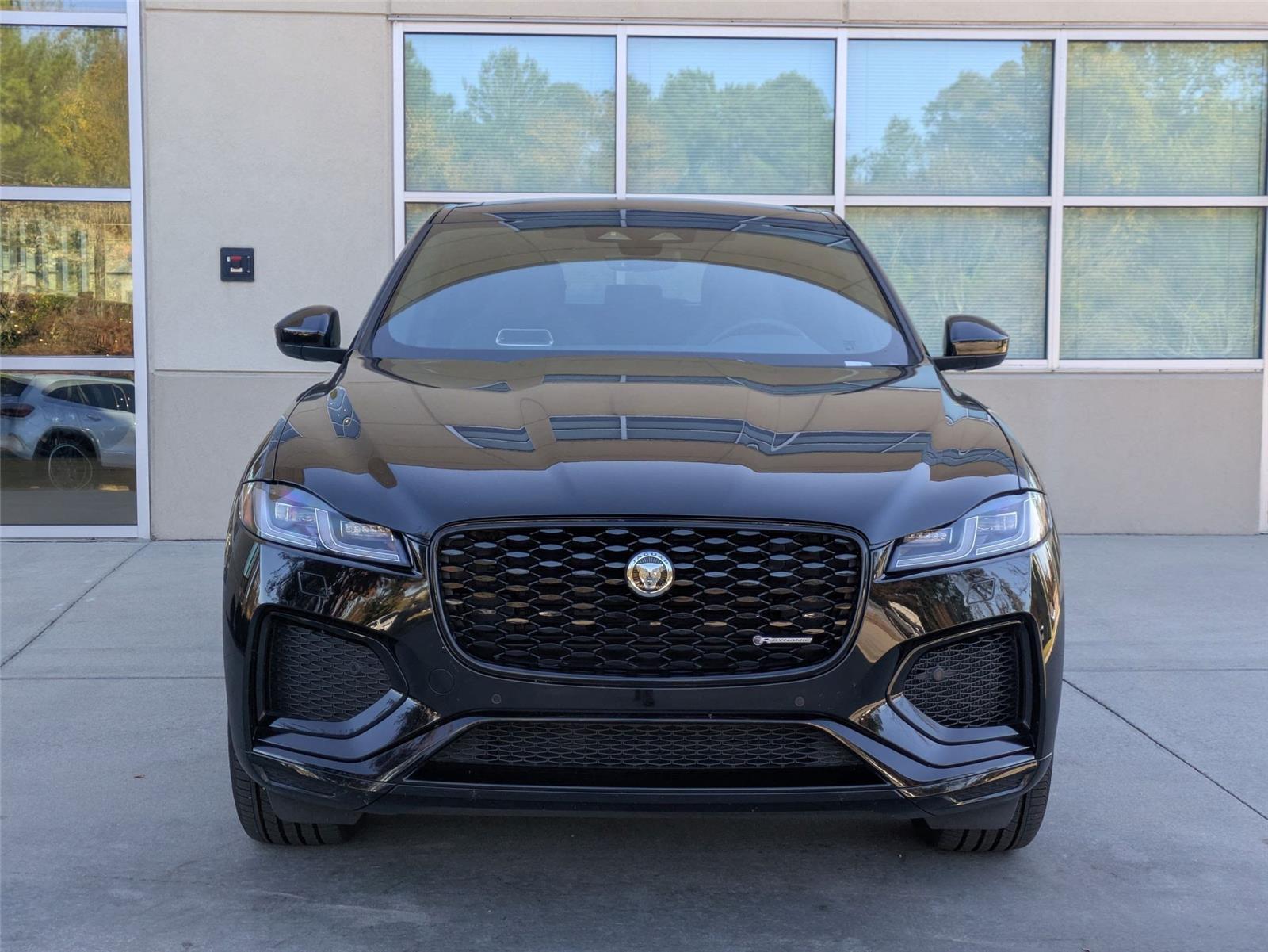 2025 Jaguar F-PACE P400 R-Dynamic S photo 2