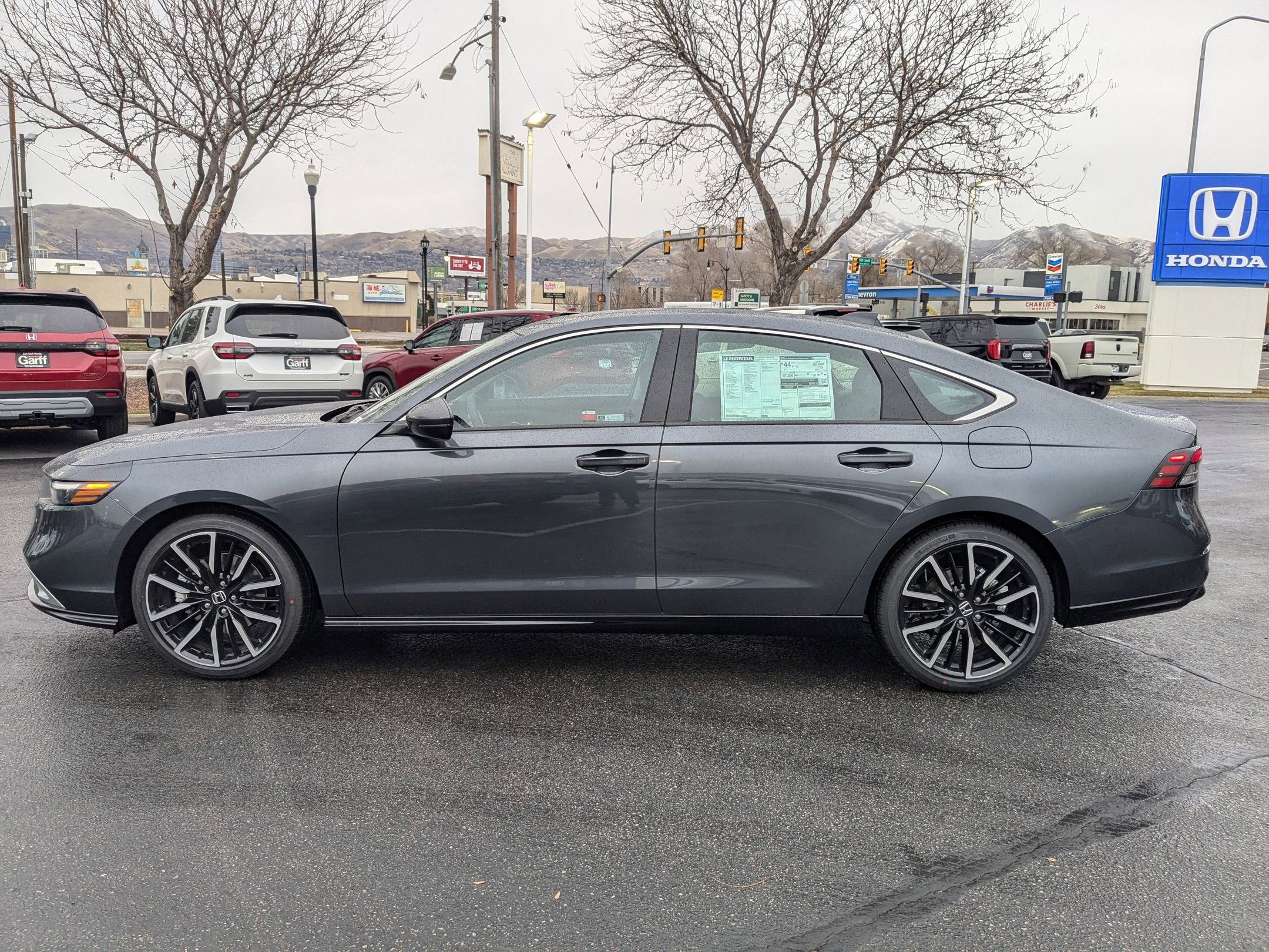 2025 Honda Accord Hybrid Touring photo 6