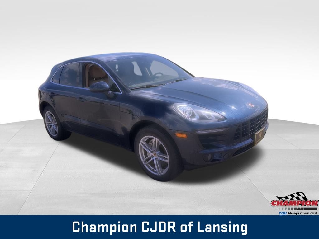 2015 Porsche Macan S photo 13