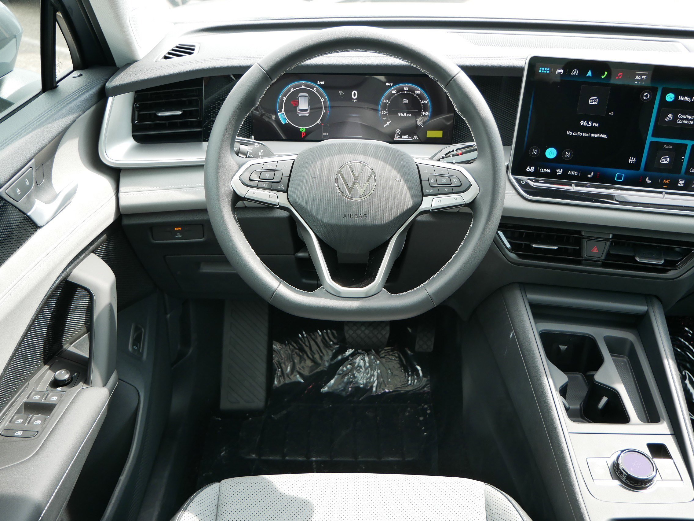 2025 Volkswagen Tiguan SE photo 4