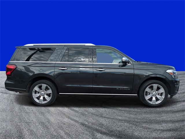 2023 Ford Expedition MAX Platinum photo 2