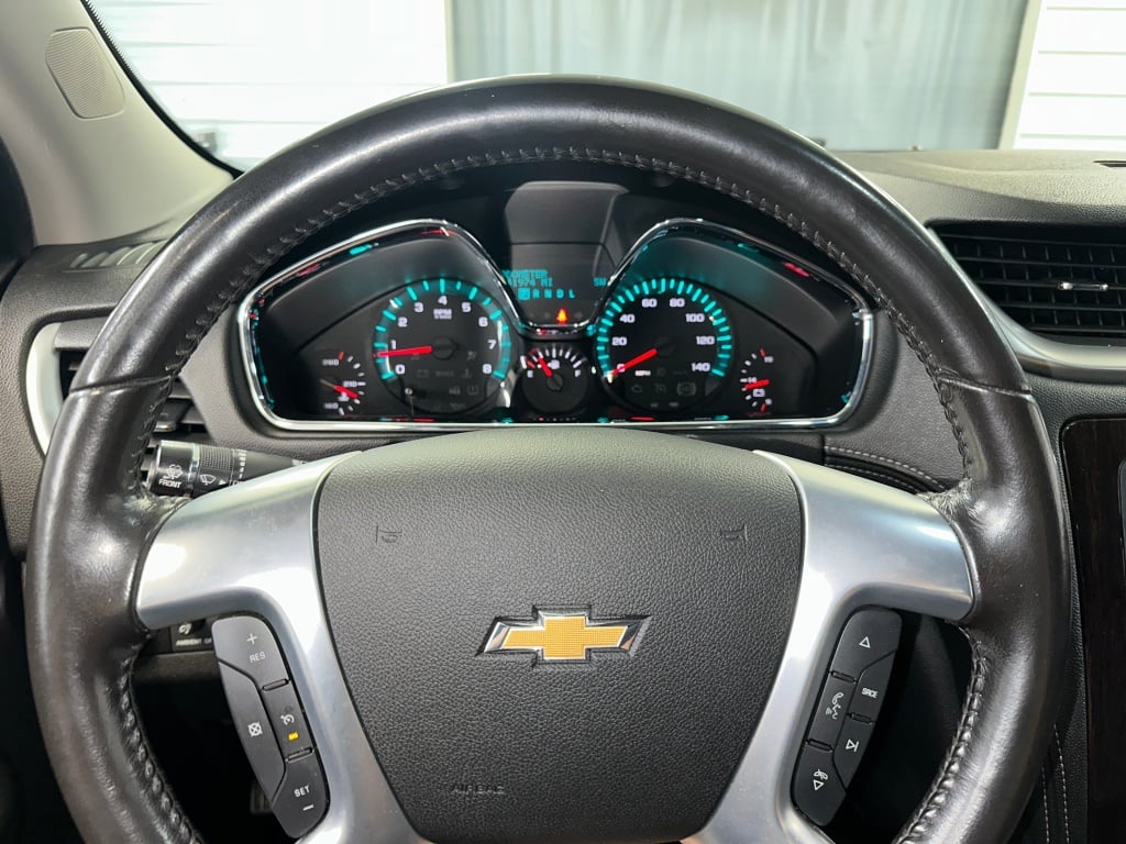 2017 Chevrolet Traverse 1LT photo 6
