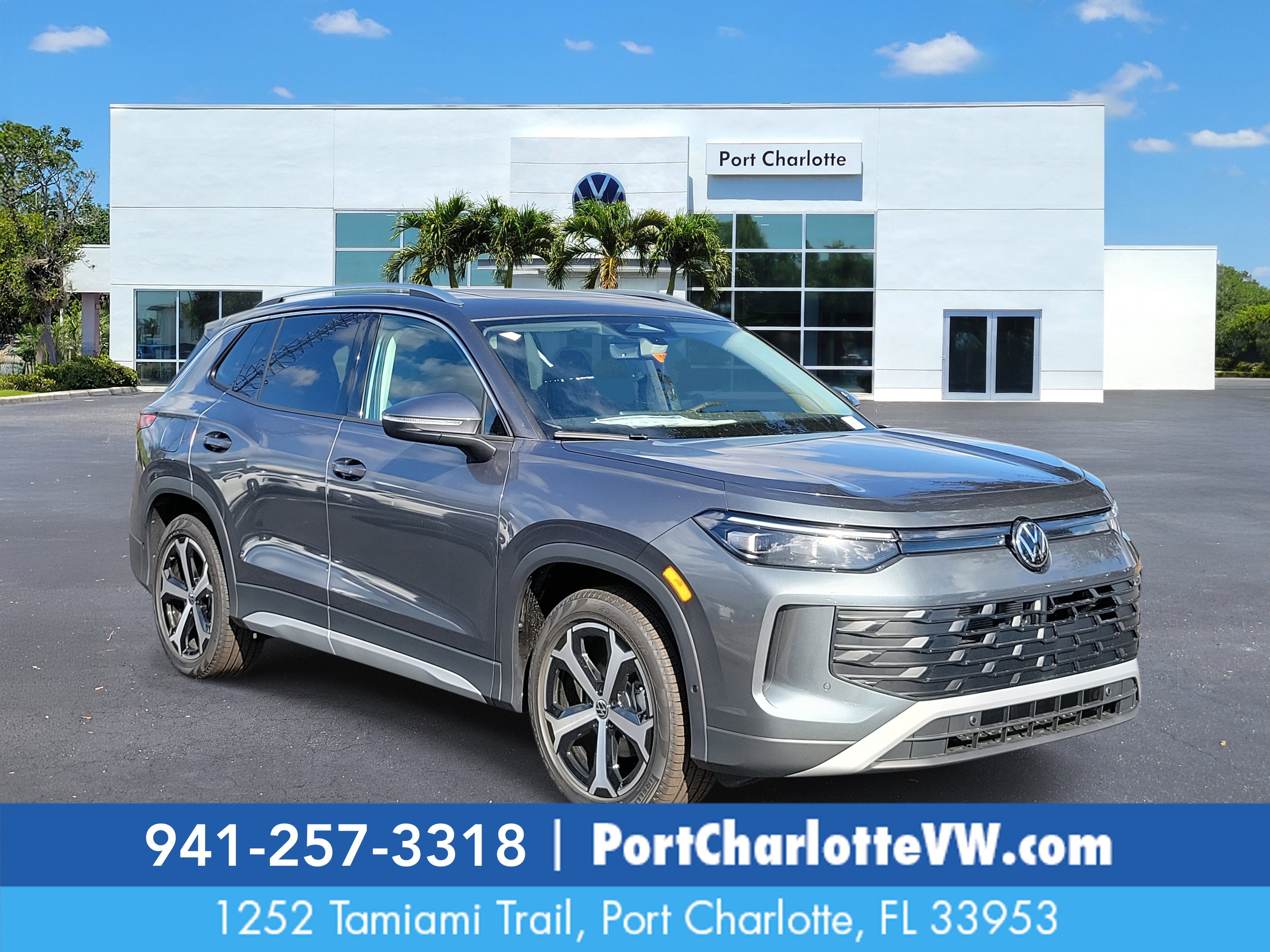 2026 Volkswagen Tiguan SE's photo