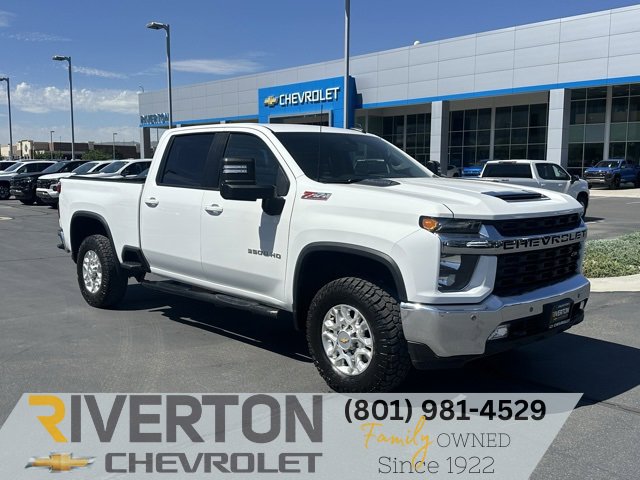 Used 2023 Summit White Chevrolet LT image 1